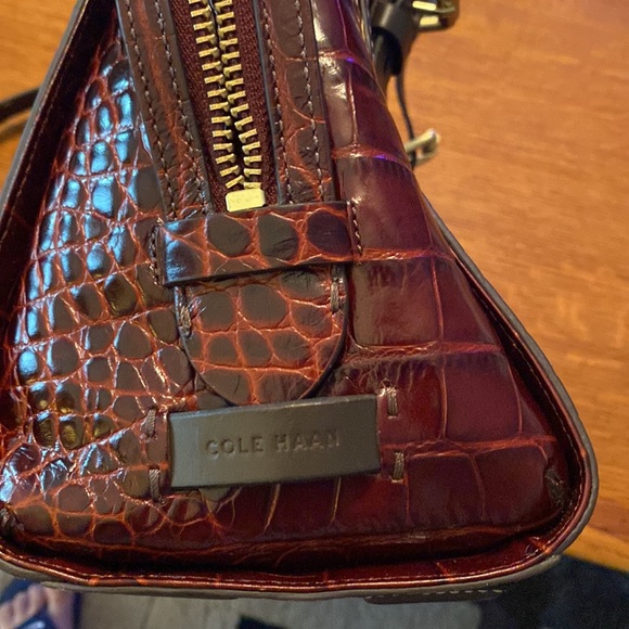 Cole Haan Merlot Italian leather satchel - Picture 4 of 8